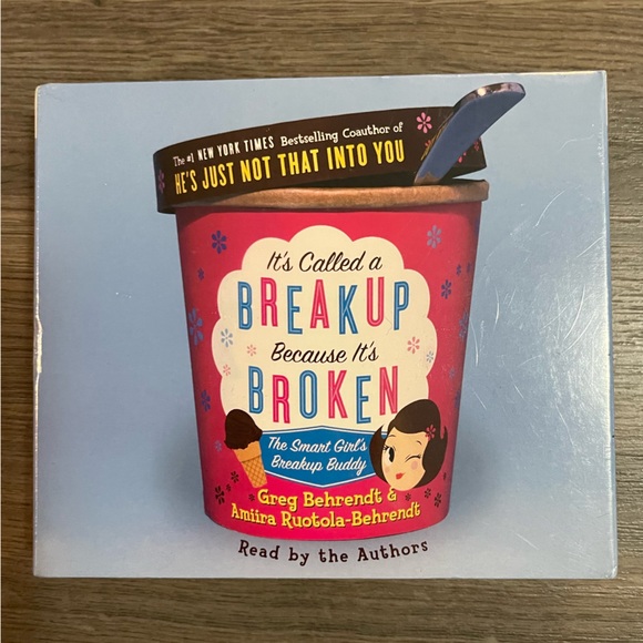 AUDIO BOOK New and Sealed It’s Called a Breakup Because it’s Broken - Picture 1 of 3